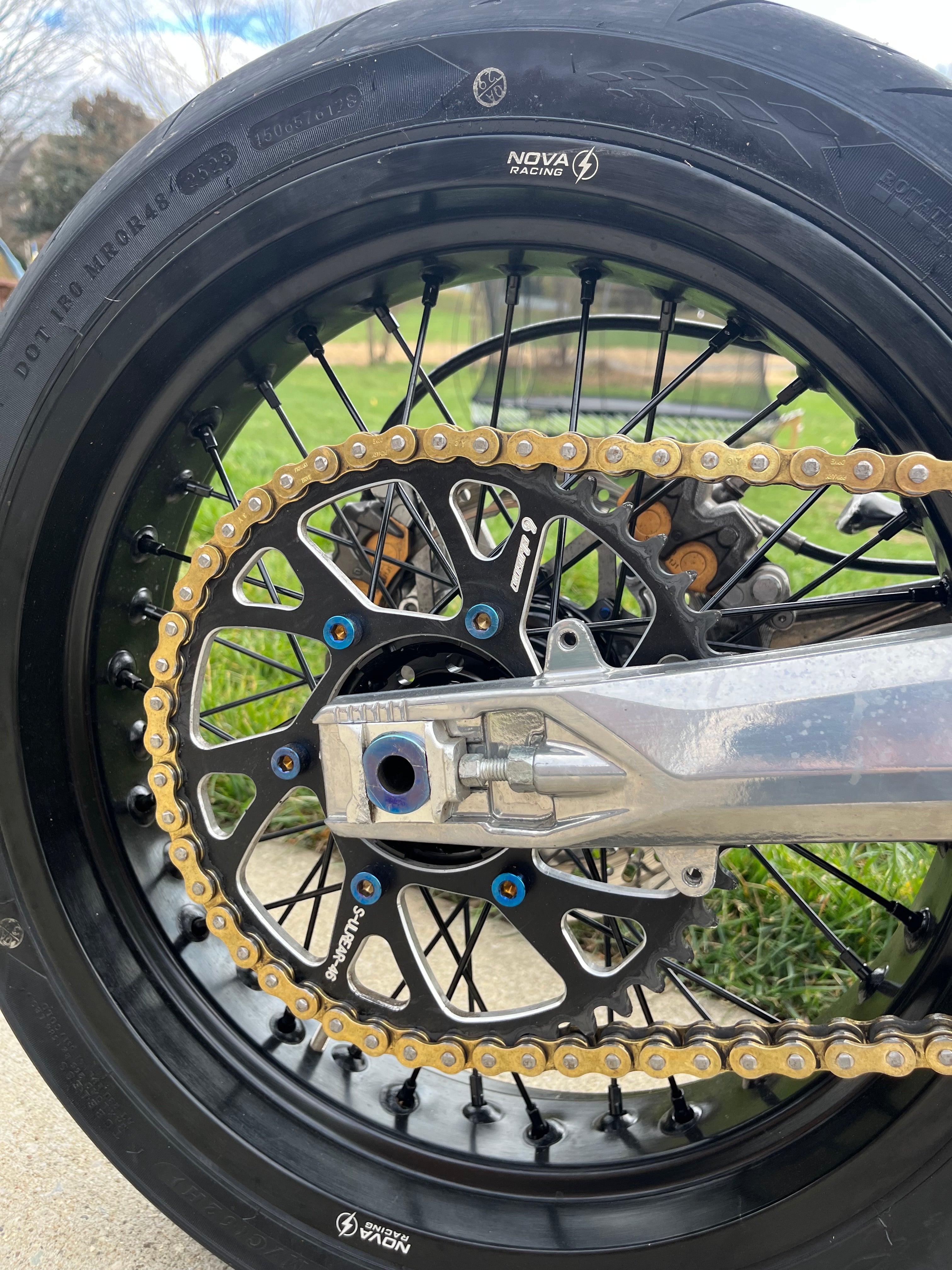 Ultra Bee Sprocket (Set of 6)